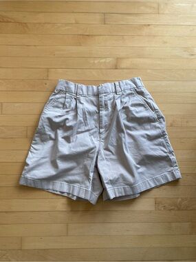GAP Women's Light Beige Mid-rise Bermuda Shorts